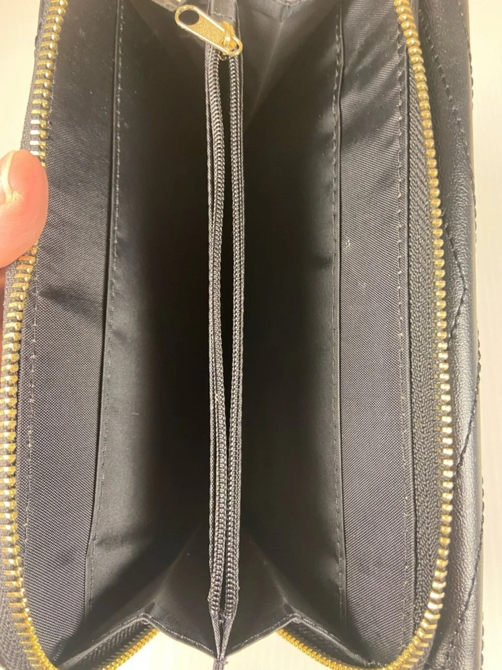 Black Chevron Quilted Phone Wristlet Wallet Clutch Zip Around Organizer